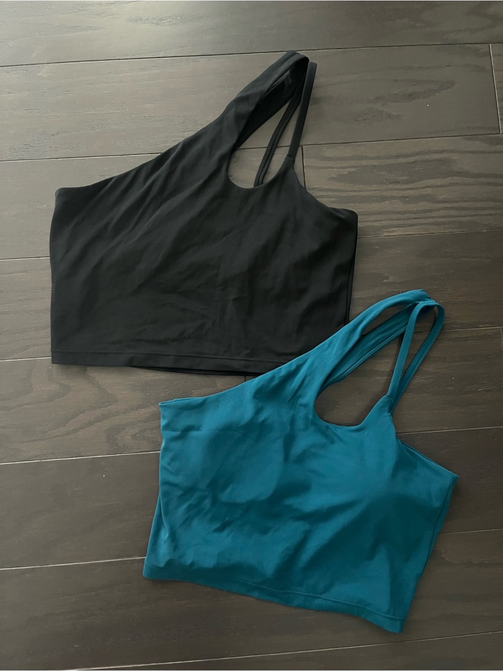 Athleta Asymmetric Strap Cropped Tank Top - Black & Teal